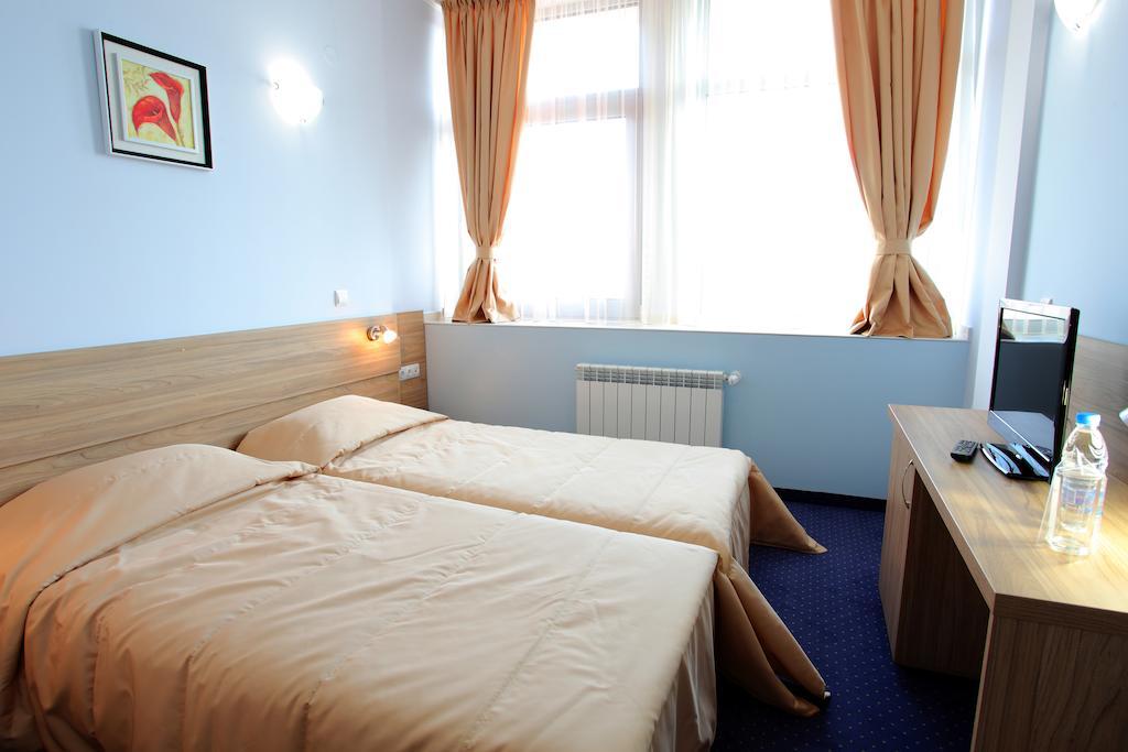 Teodora Palace Hotel Rusçuk Oda fotoğraf