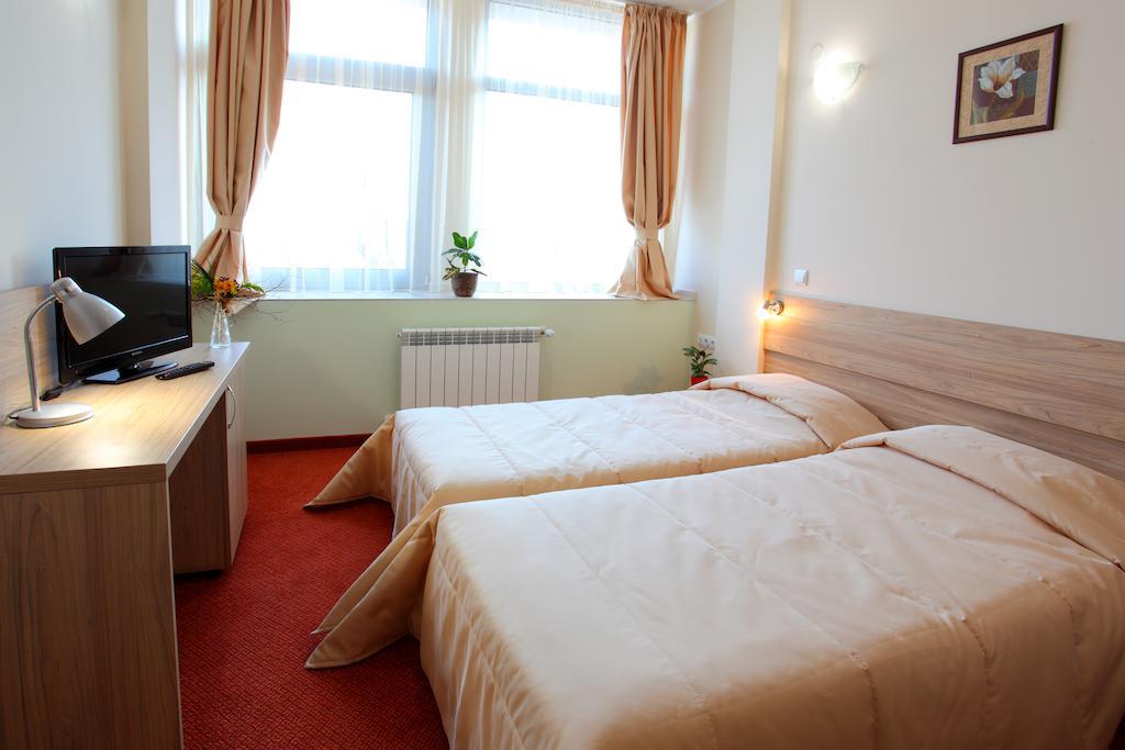 Teodora Palace Hotel Rusçuk Oda fotoğraf